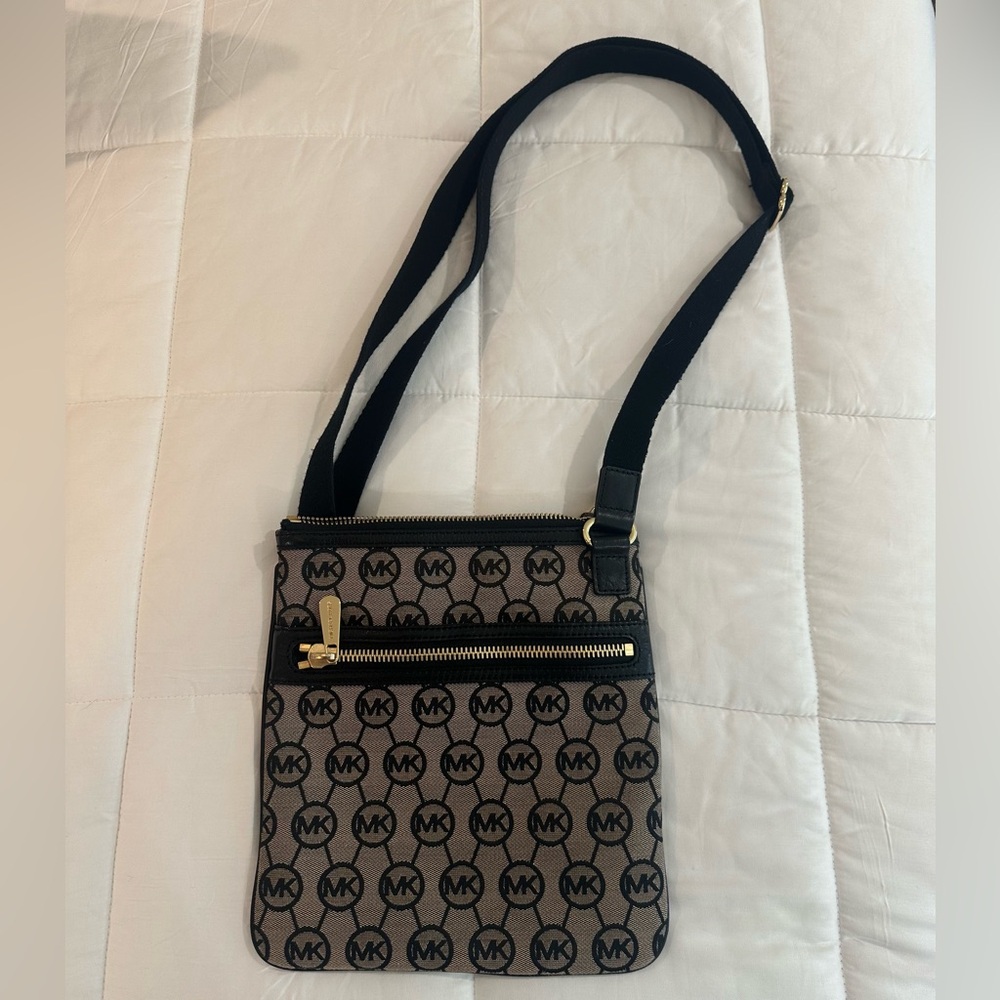 Michael Kors Black Signature Logo Cloth w/Leather Trim Zip Crossbody Bag